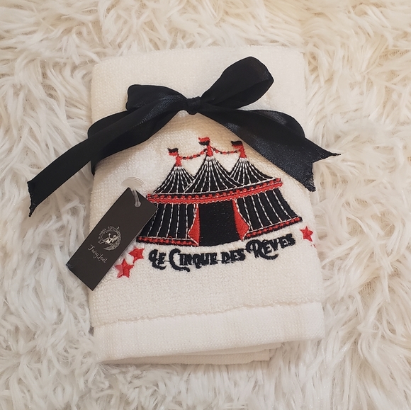 The Night Circus, face towel, Fairyloot - Picture 1 of 3